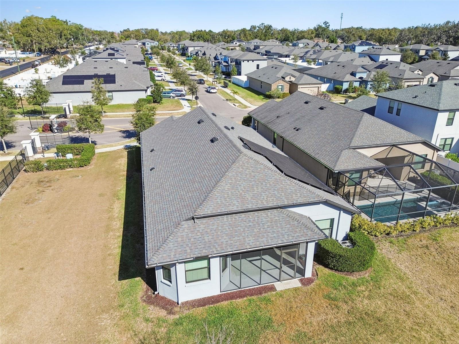 FLORABLU ESTATES - Residential