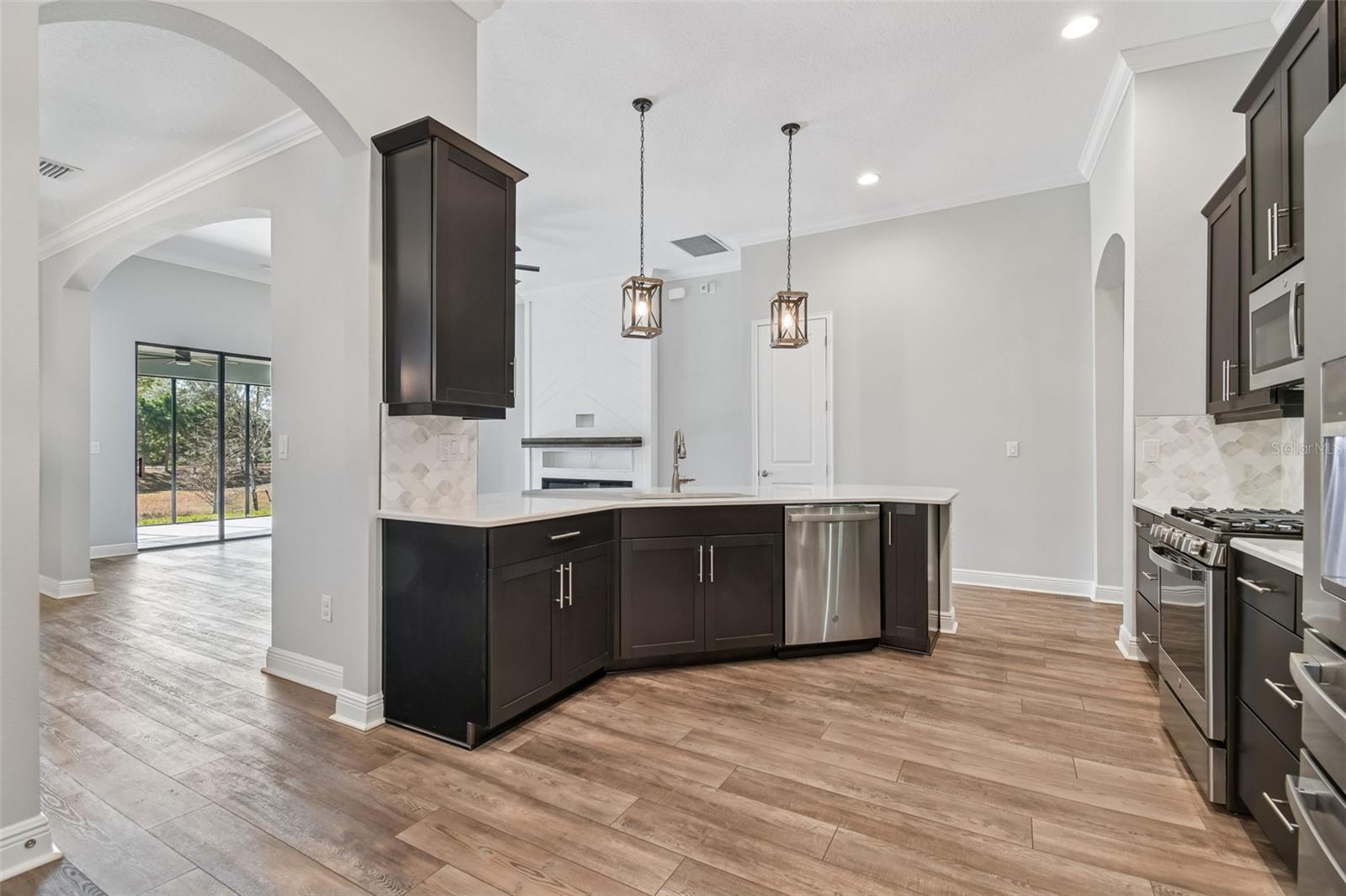 FLORABLU ESTATES - Residential