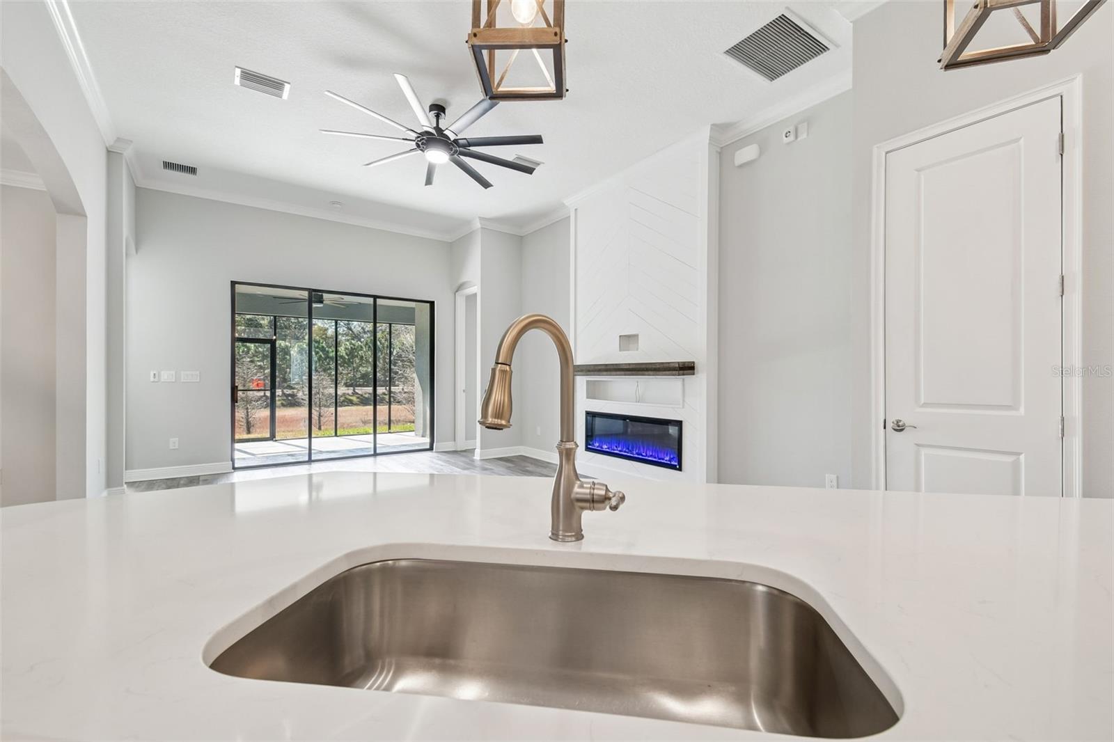 FLORABLU ESTATES - Residential