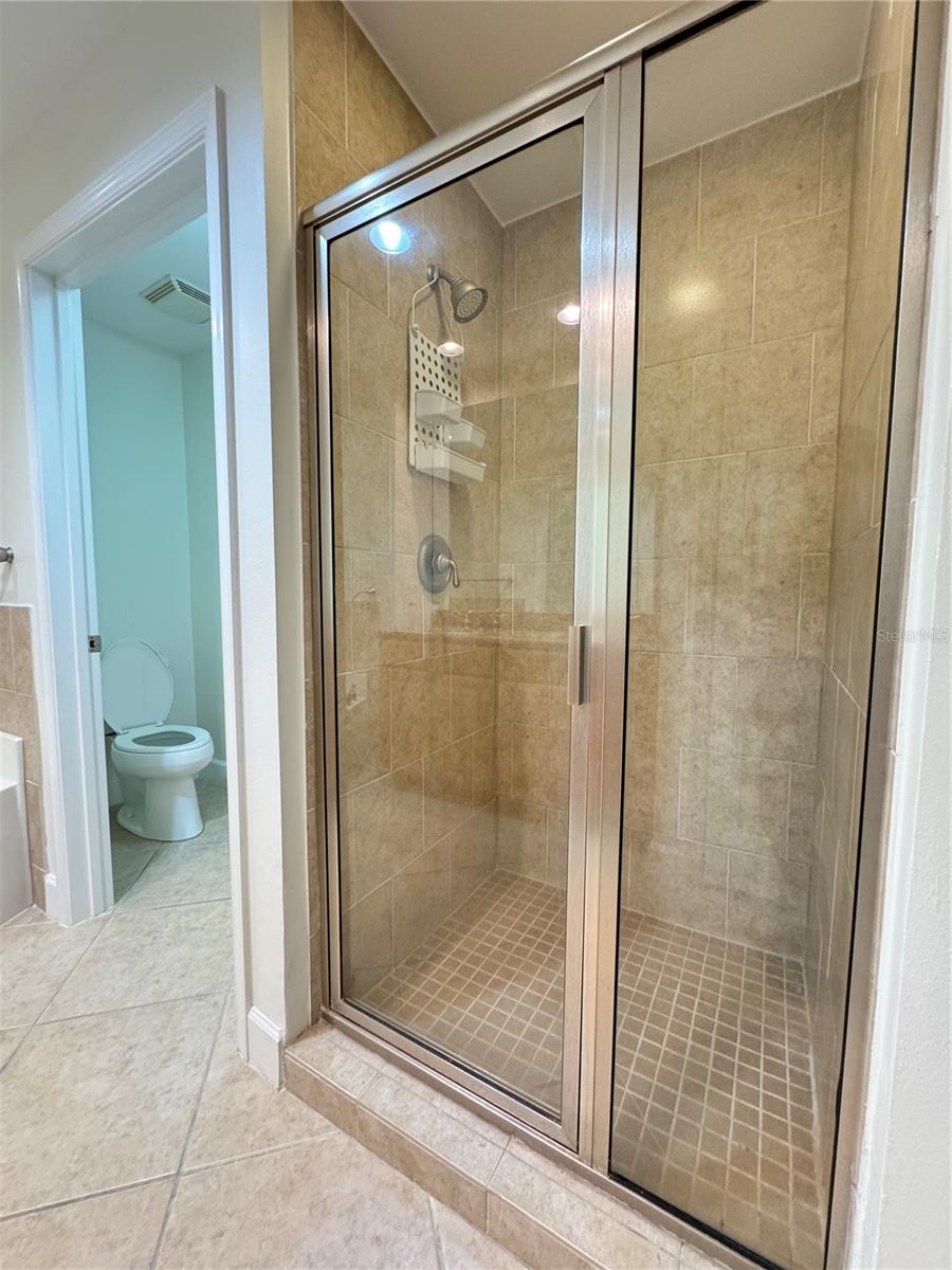 RIVER DANCE - Residential Lease