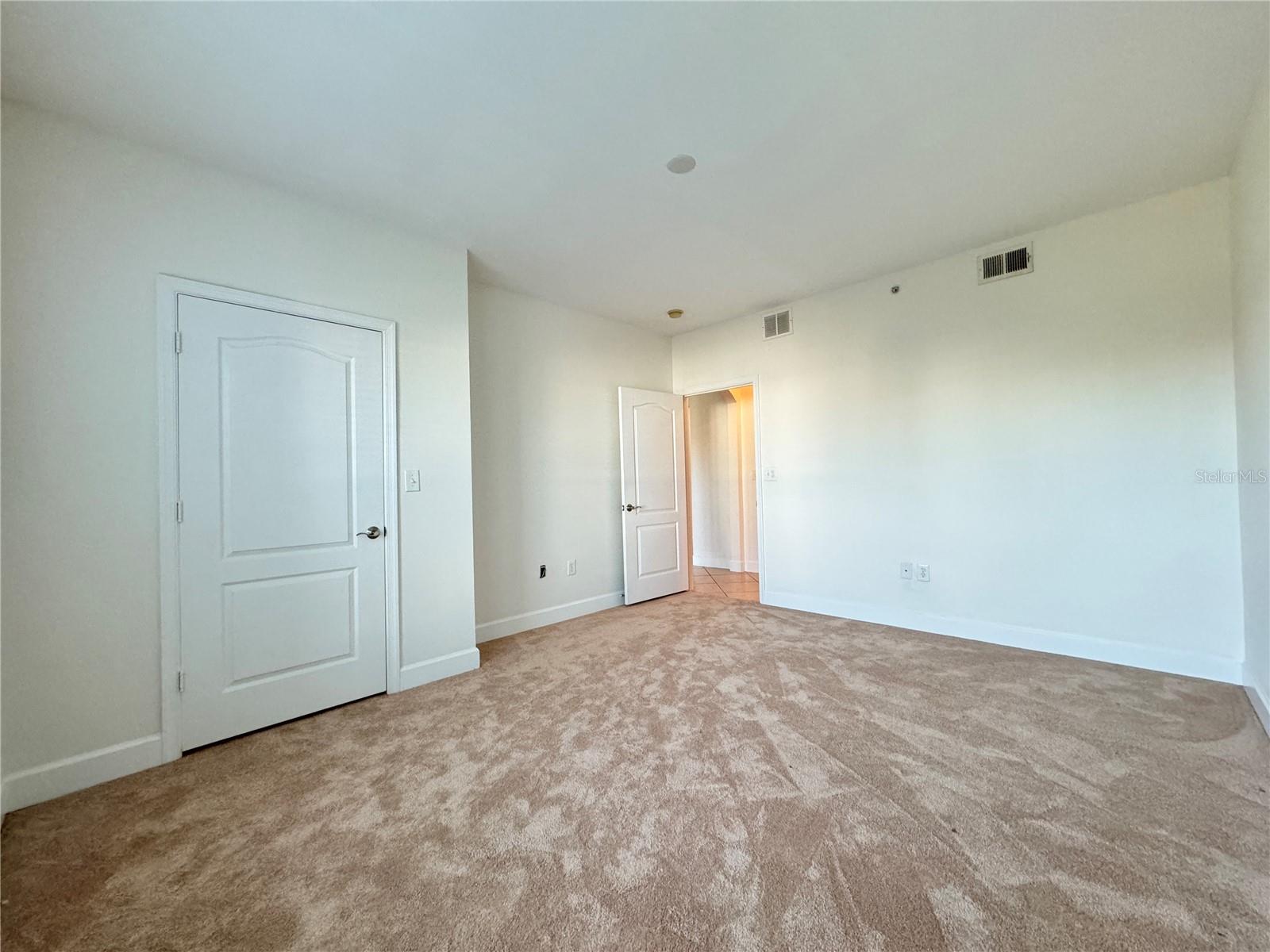 RIVER DANCE - Residential Lease