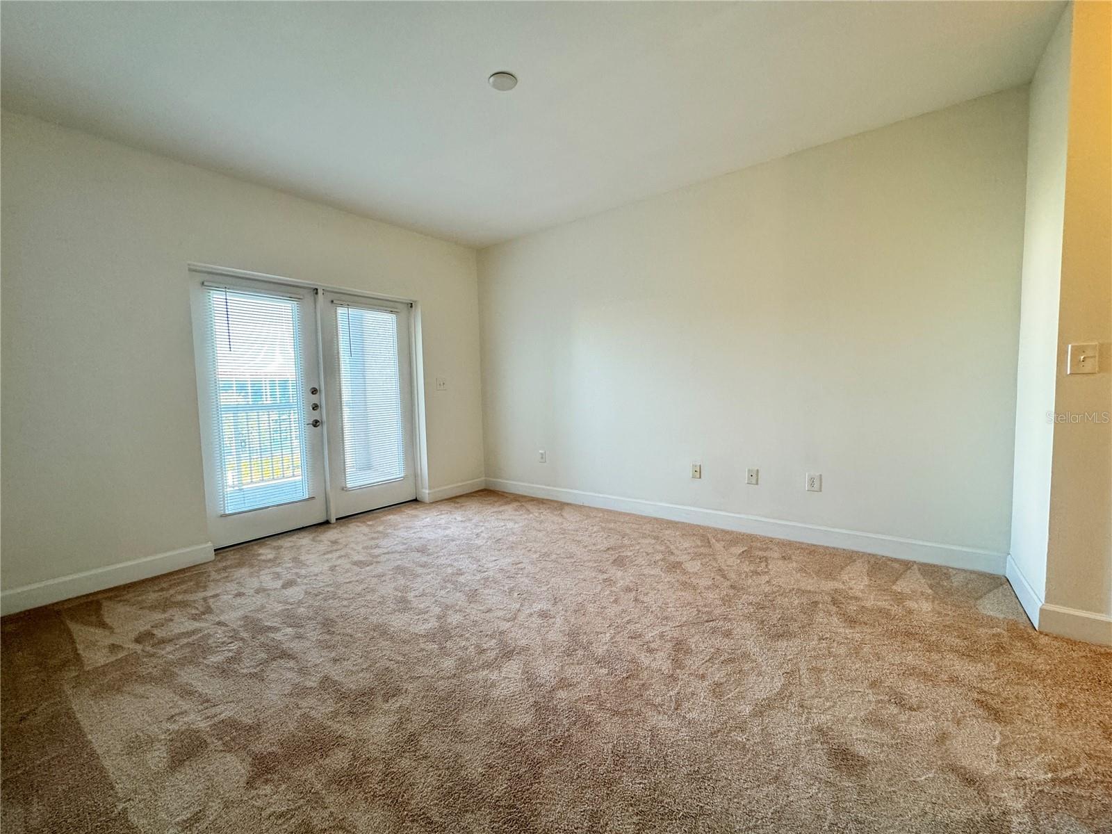 RIVER DANCE - Residential Lease