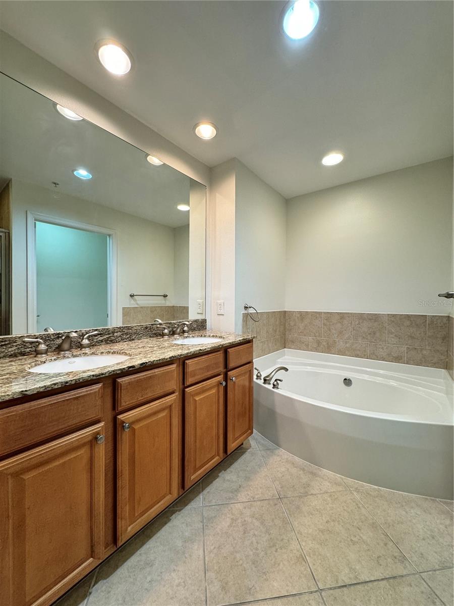 RIVER DANCE - Residential Lease