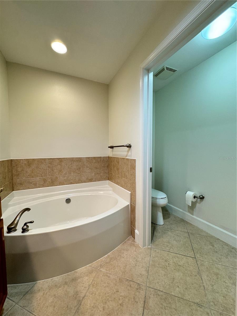 RIVER DANCE - Residential Lease