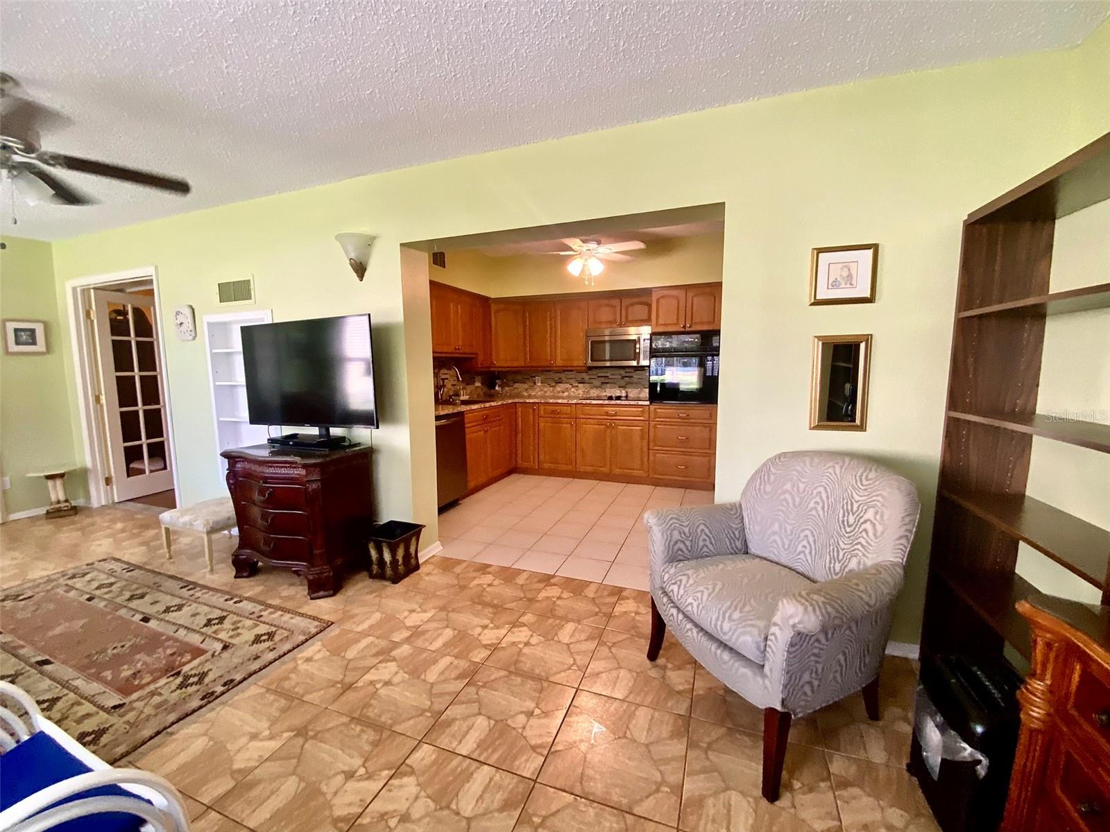 ON TOP OF THE WORLD - Residential