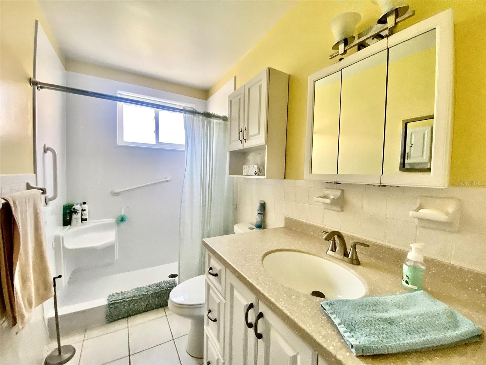 ON TOP OF THE WORLD - Residential