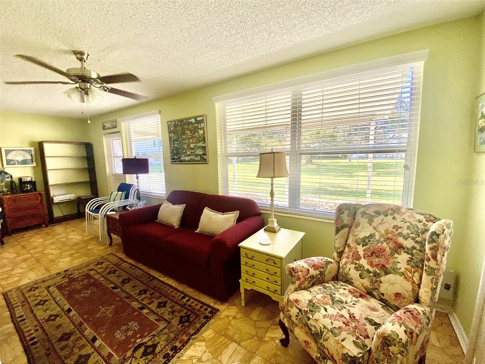 ON TOP OF THE WORLD - Residential