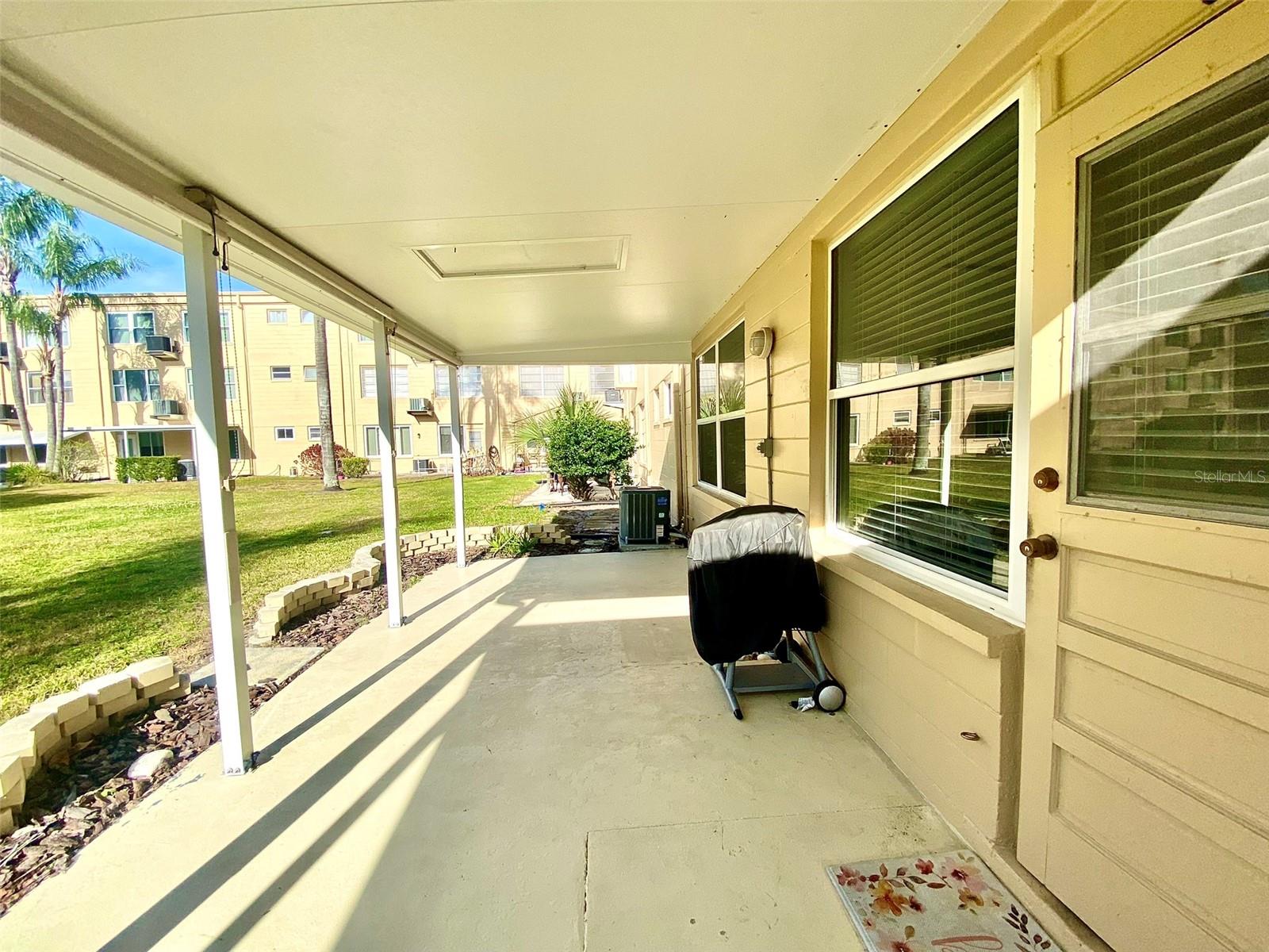 ON TOP OF THE WORLD - Residential