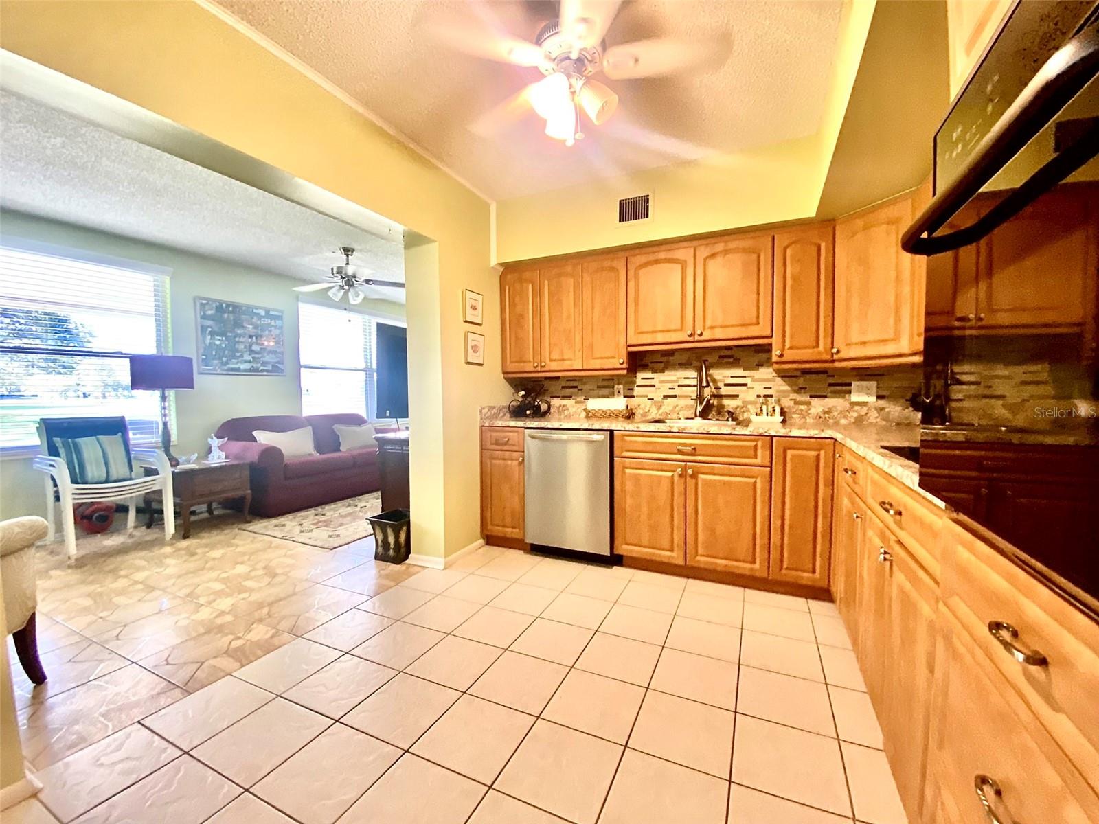 ON TOP OF THE WORLD - Residential