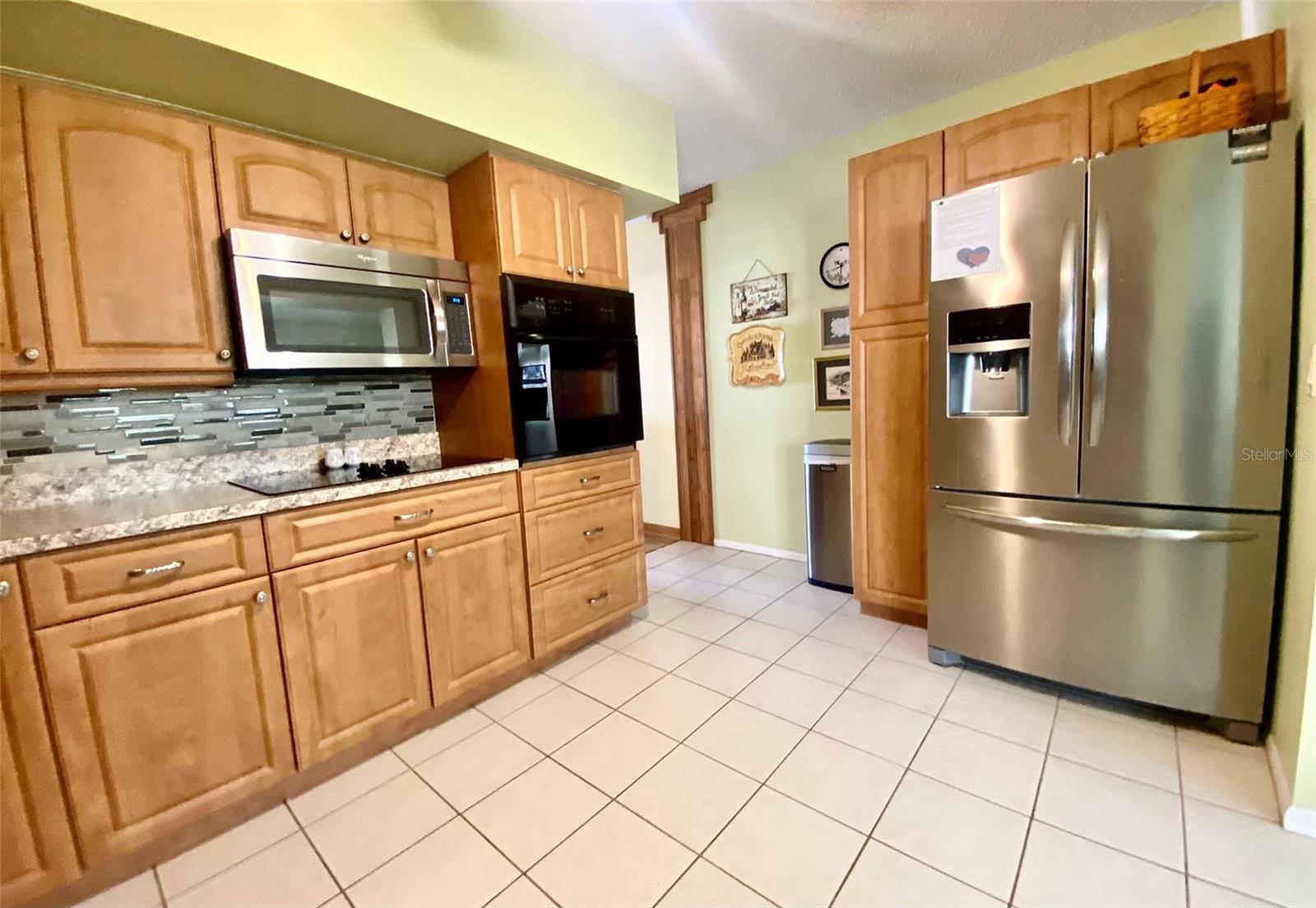 ON TOP OF THE WORLD - Residential