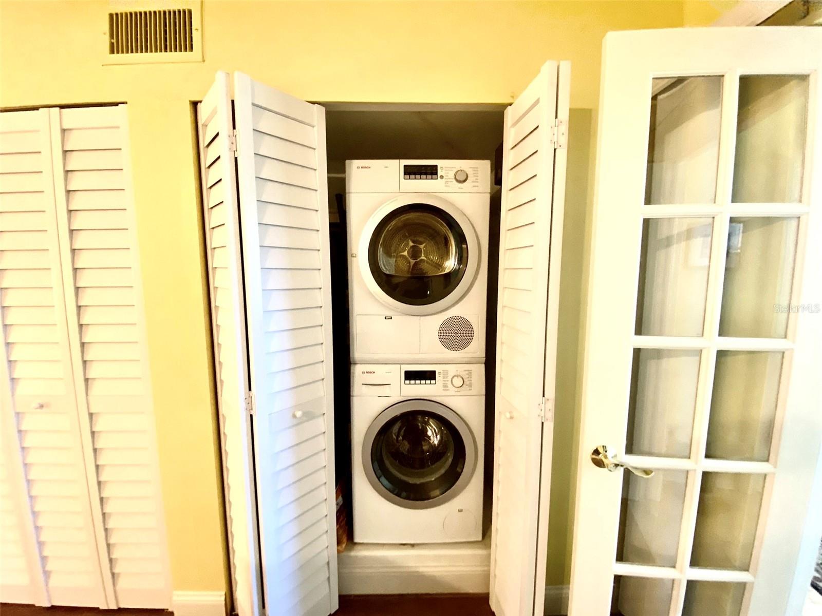 ON TOP OF THE WORLD - Residential