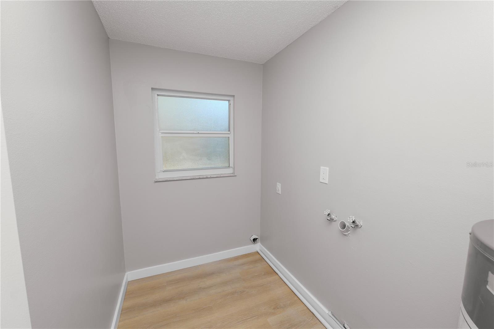 CHESTNUT WOODS SUB - Residential Income