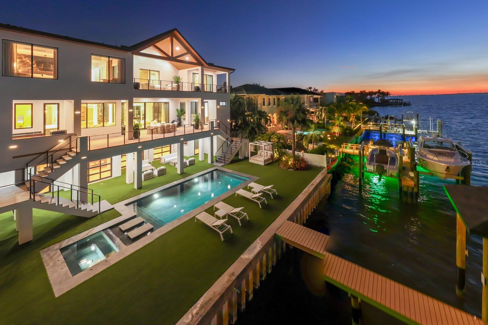 SUNSET PARK ISLES UNIT 2 - Residential