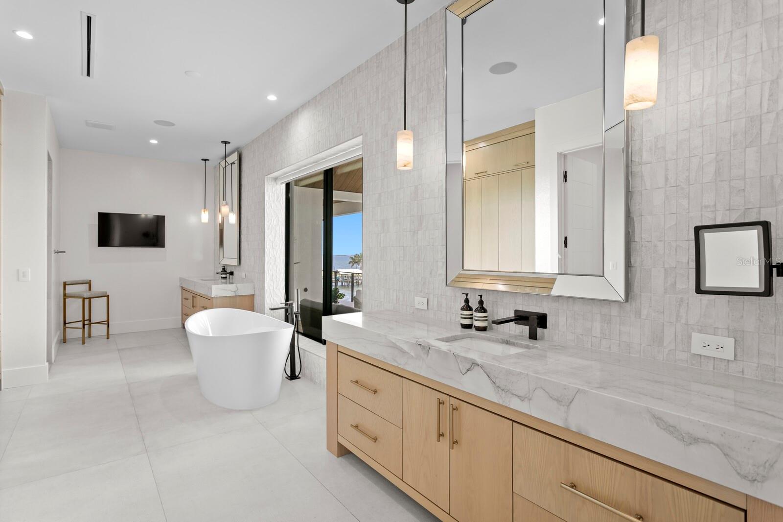 SUNSET PARK ISLES UNIT 2 - Residential