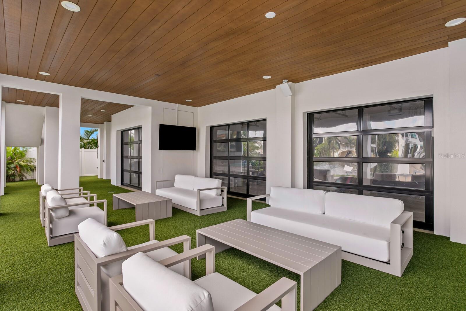 SUNSET PARK ISLES UNIT 2 - Residential