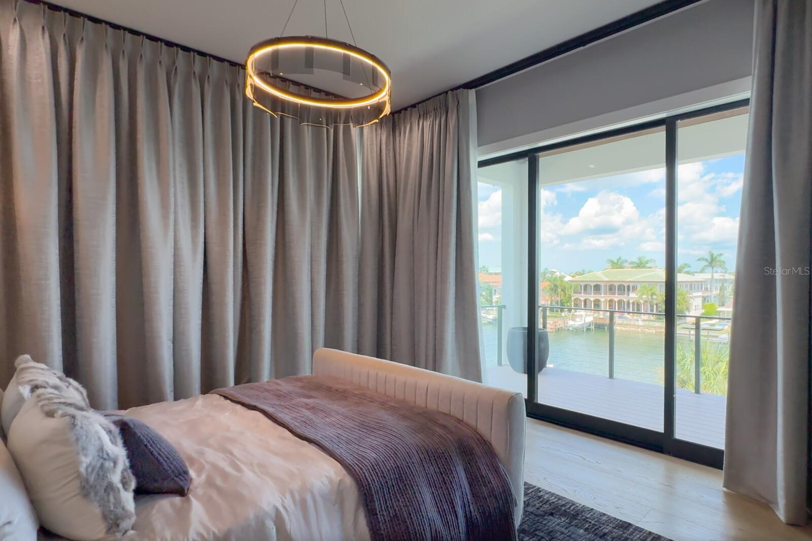 SUNSET PARK ISLES UNIT 2 - Residential