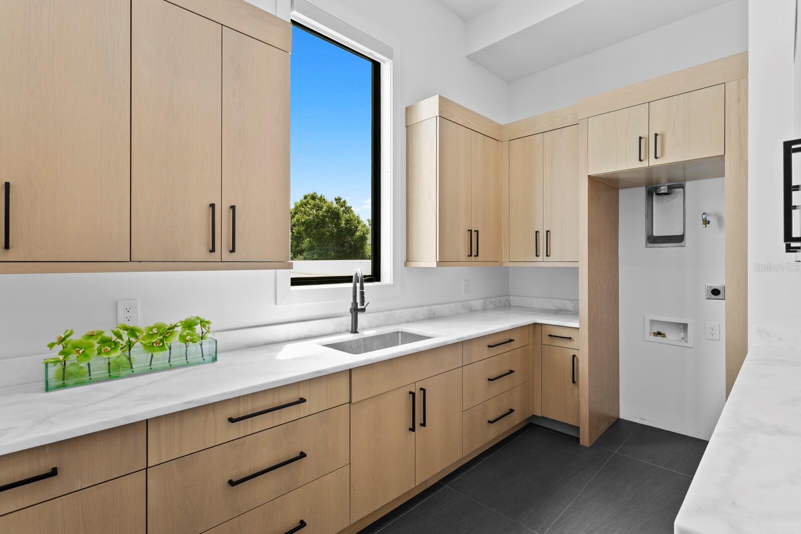 SUNSET PARK ISLES UNIT 2 - Residential