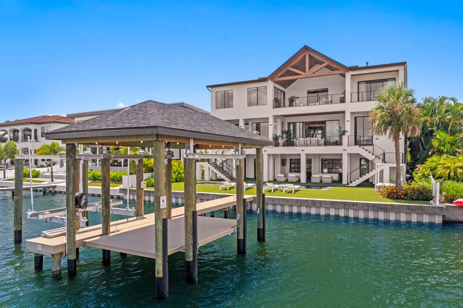 SUNSET PARK ISLES UNIT 2 - Residential