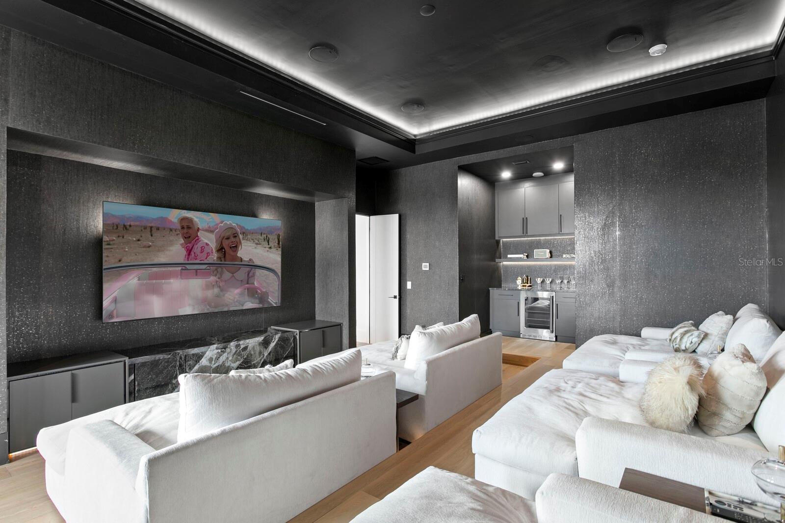 SUNSET PARK ISLES UNIT 2 - Residential