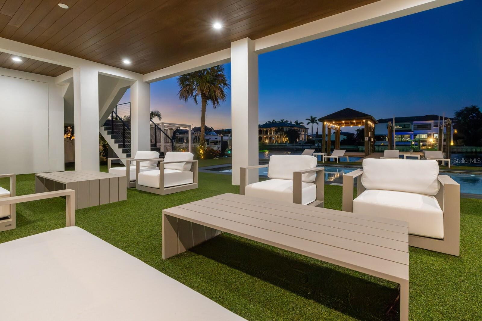 SUNSET PARK ISLES UNIT 2 - Residential