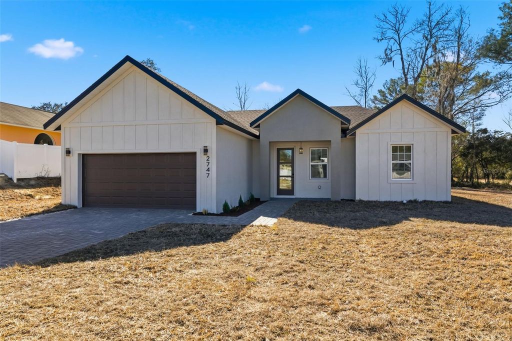 Photo of 2747 SW 161st Loop, Ocala, FL 34473 (MLS # O6382418)