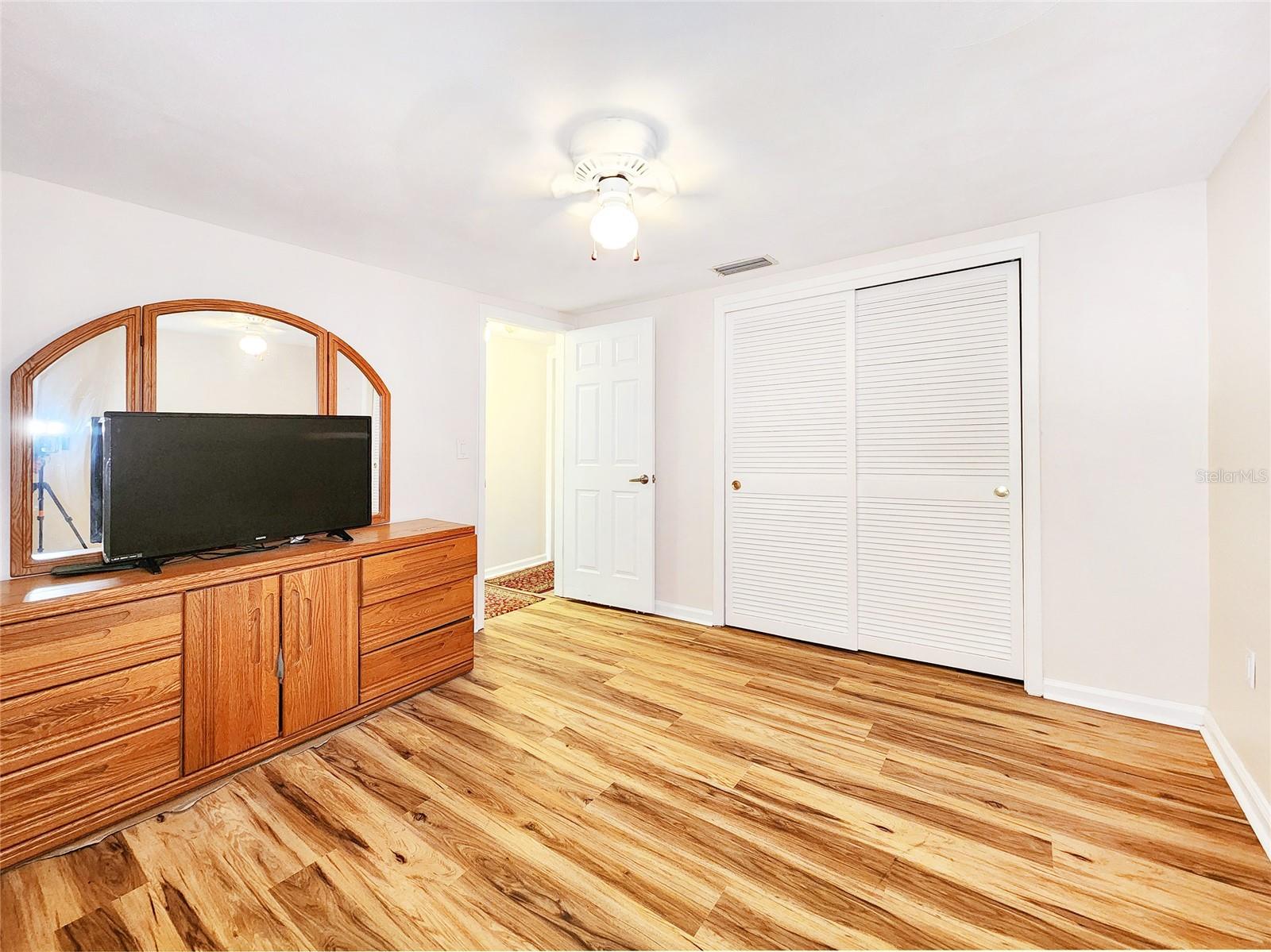 BEACON SQUARE - Residential