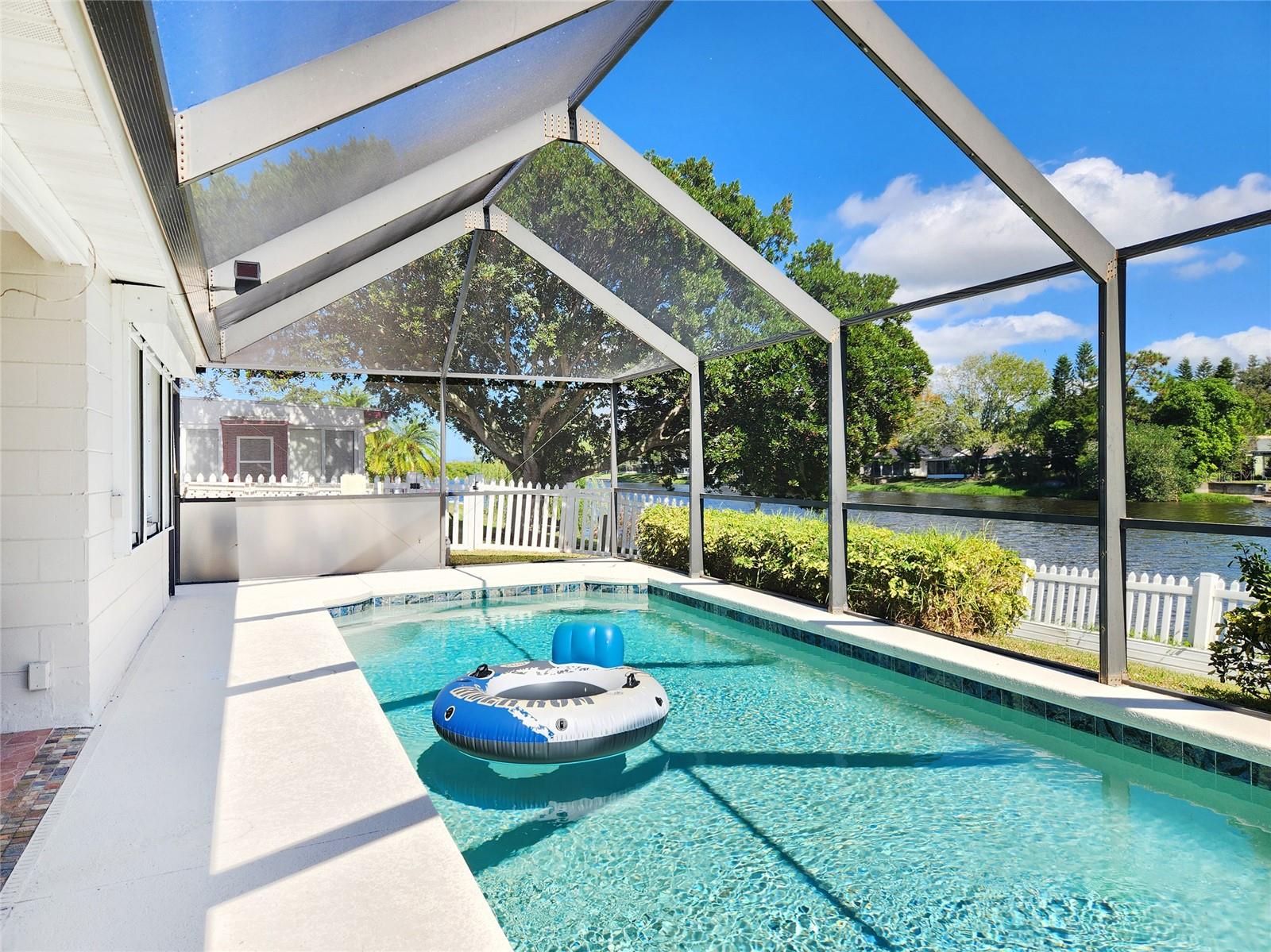 BEACON SQUARE - Residential