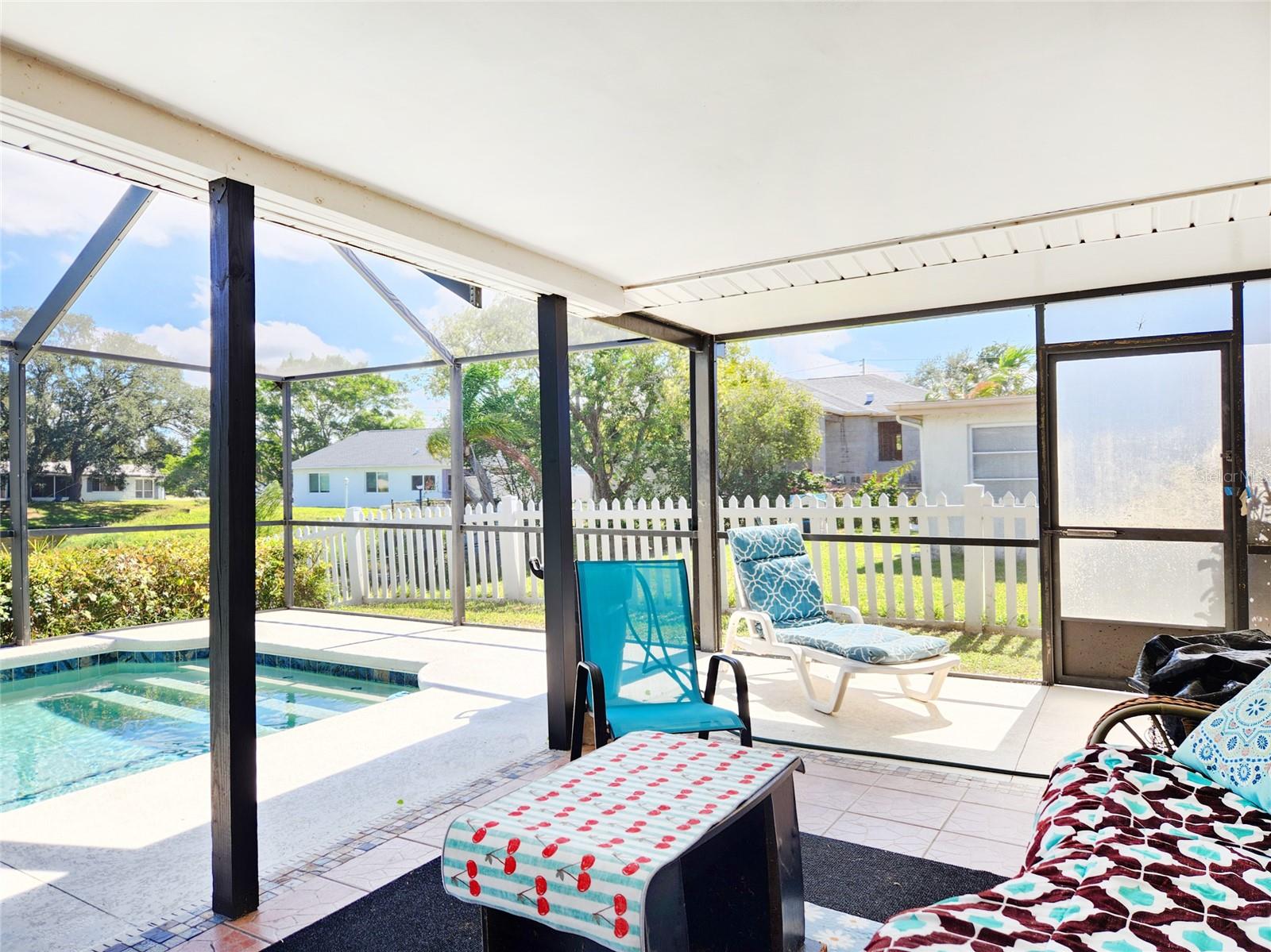 BEACON SQUARE - Residential