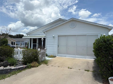 Tiny photo for 731 Dumas Street, Lady Lake, FL 32159 (MLS # O6419120)