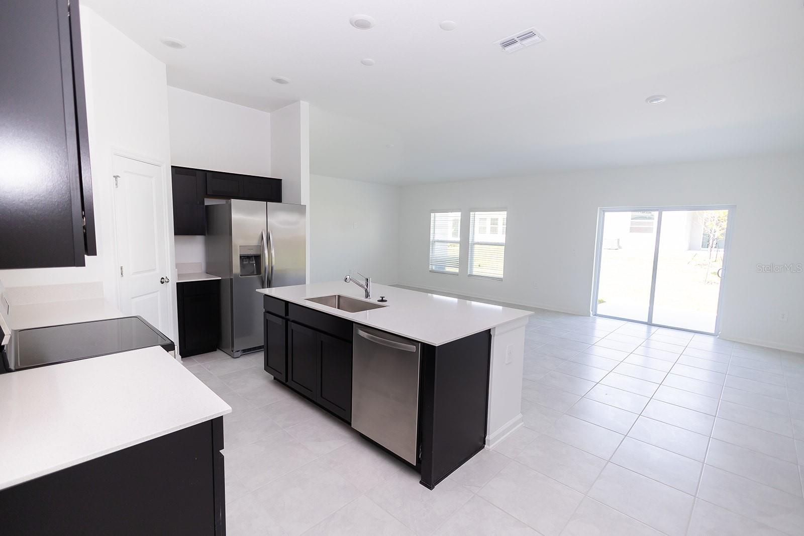 PEACE CRK RESERVE - Residential Lease