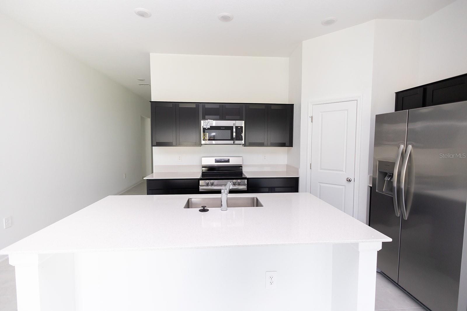 PEACE CRK RESERVE - Residential Lease