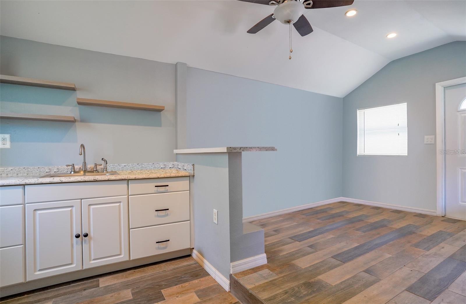 LEONARDS SUB - Residential