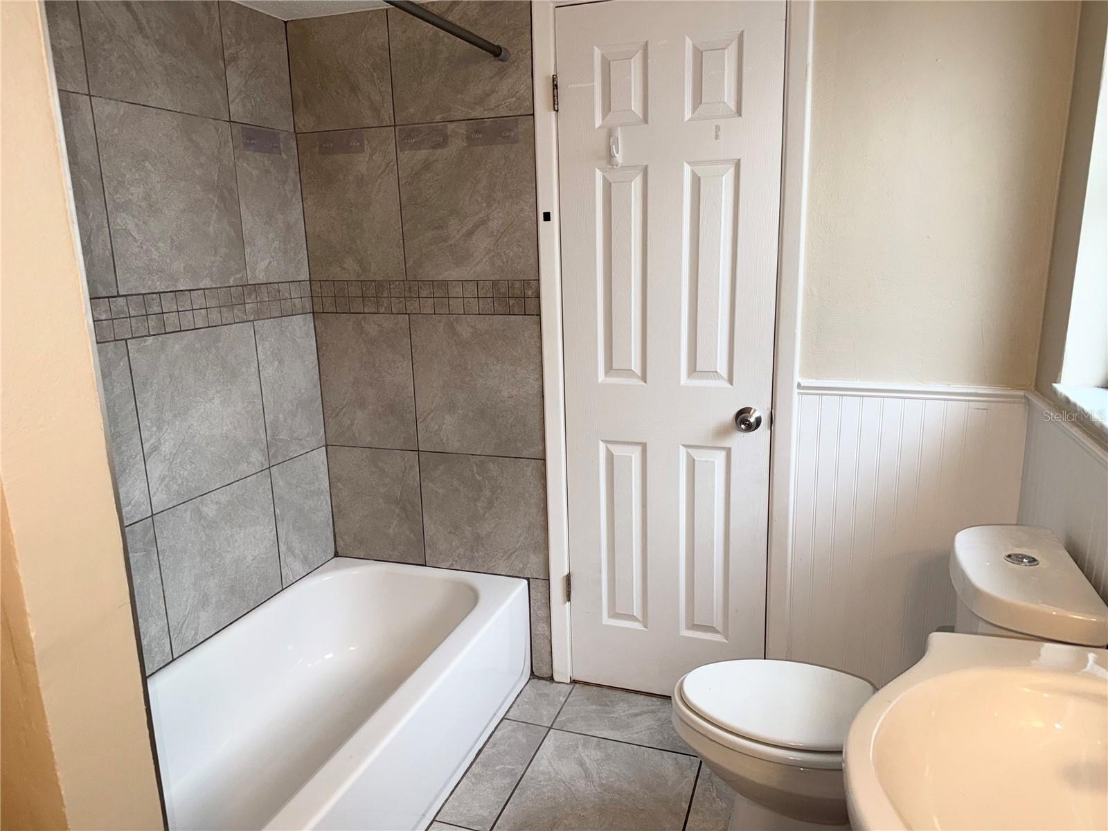 REGENCY PARK - Residential