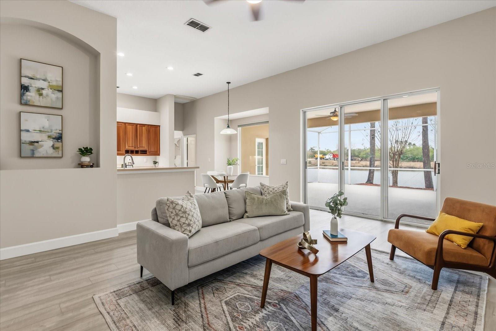 KINGS POINTE - Residential