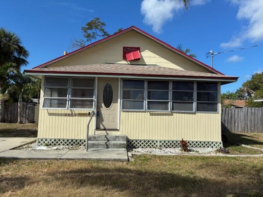 34205 - Bradenton community | Sarasota Real Estate 16 Photo of 2406 10th Street W, Bradenton, FL 34205 (MLS # A4669783)