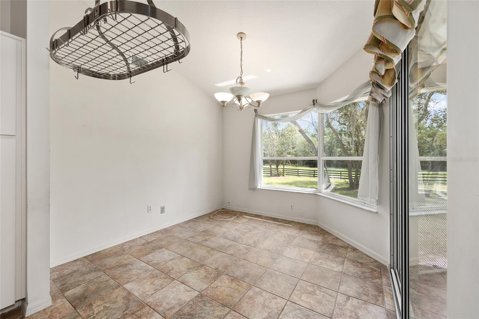 PINE RIDGE FARMS - Residential