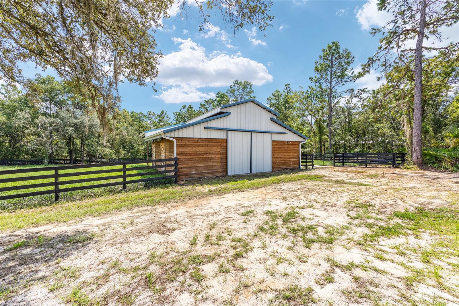 PINE RIDGE FARMS - Residential