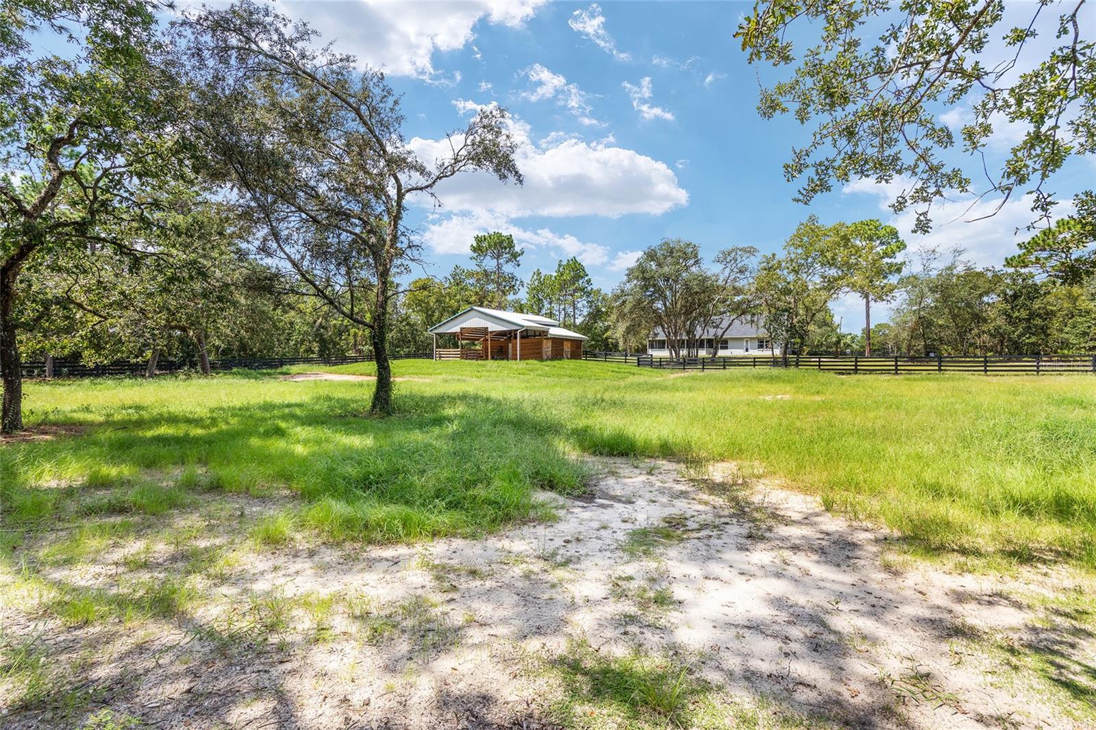 PINE RIDGE FARMS - Residential