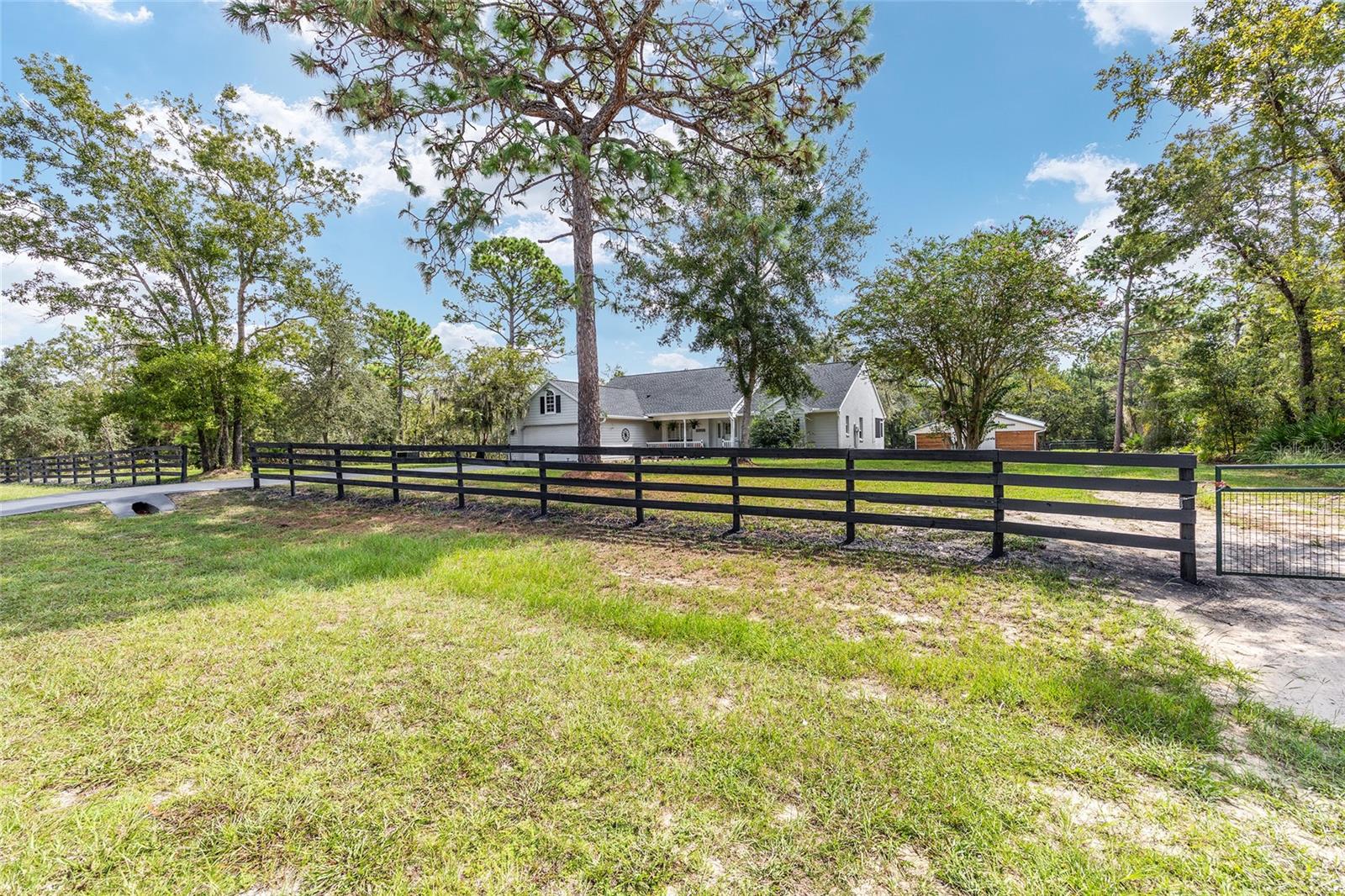 PINE RIDGE FARMS - Residential