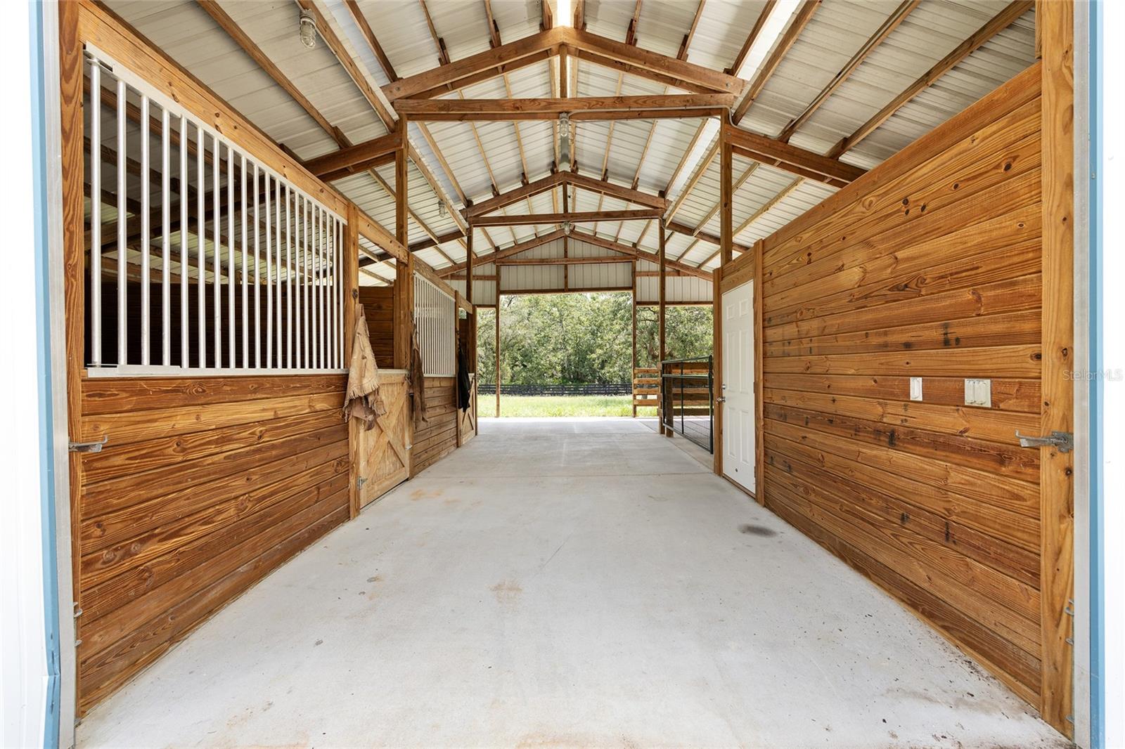 PINE RIDGE FARMS - Residential