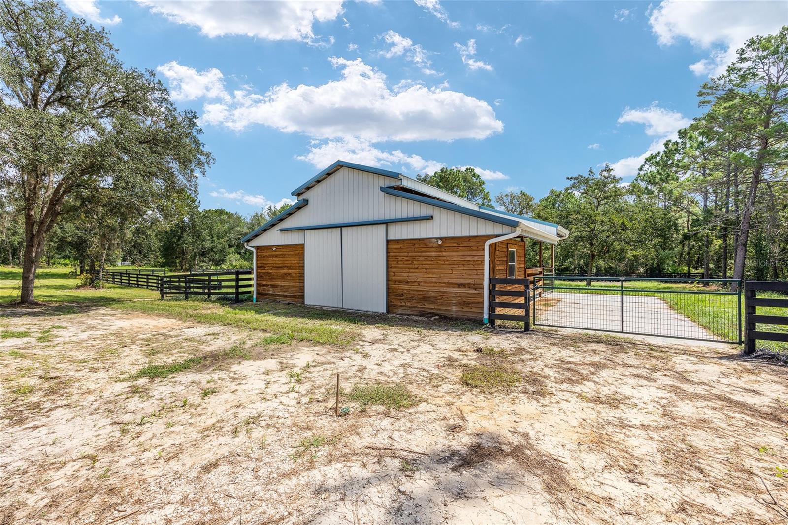 PINE RIDGE FARMS - Residential