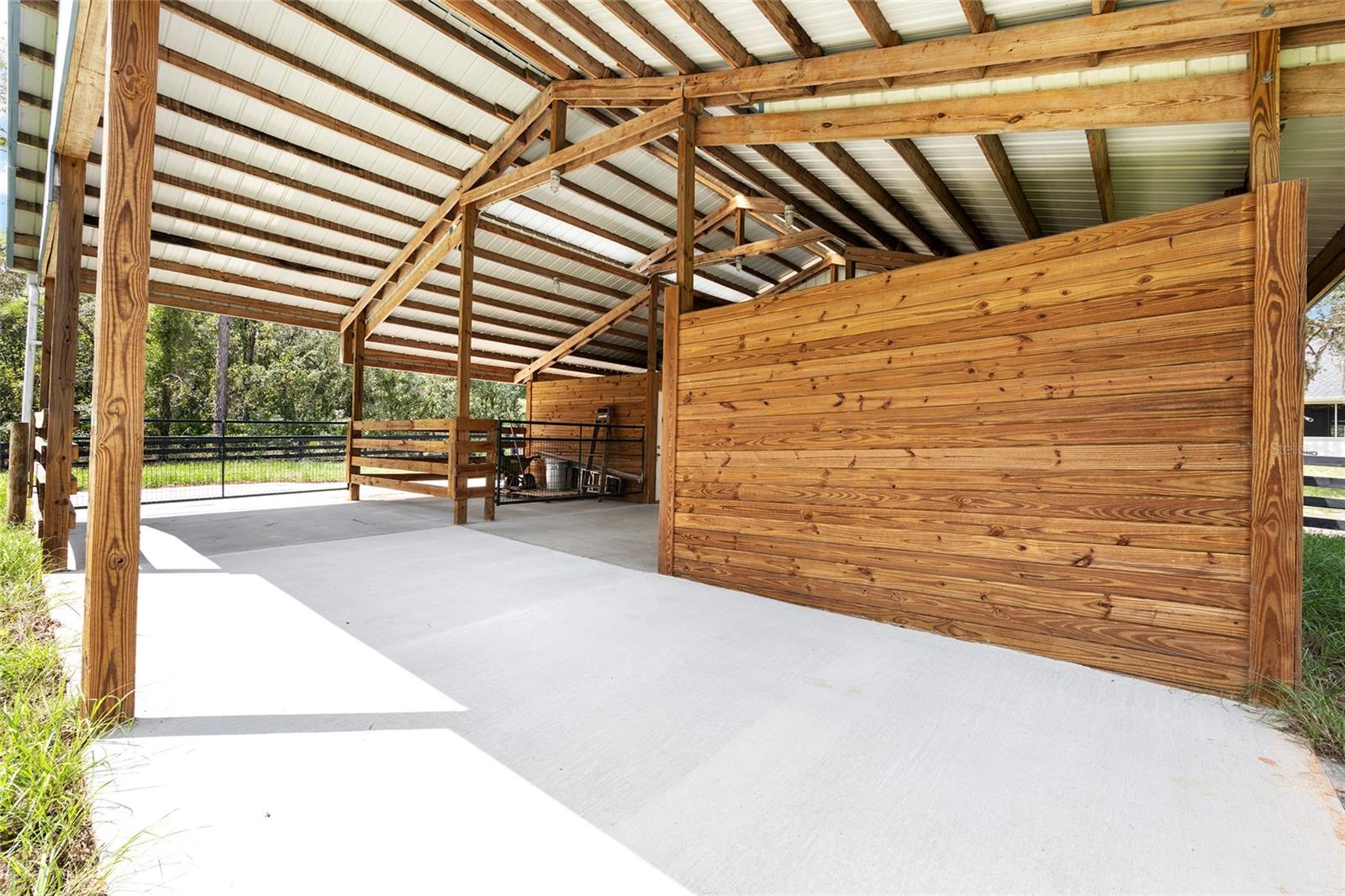 PINE RIDGE FARMS - Residential