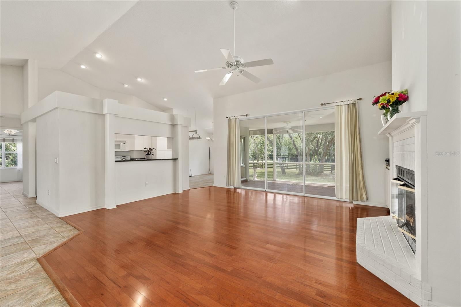 PINE RIDGE FARMS - Residential