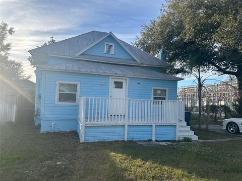 Photo of 3110 N Massachusetts Avenue, Tampa, FL 33603 (MLS # TB8464459)