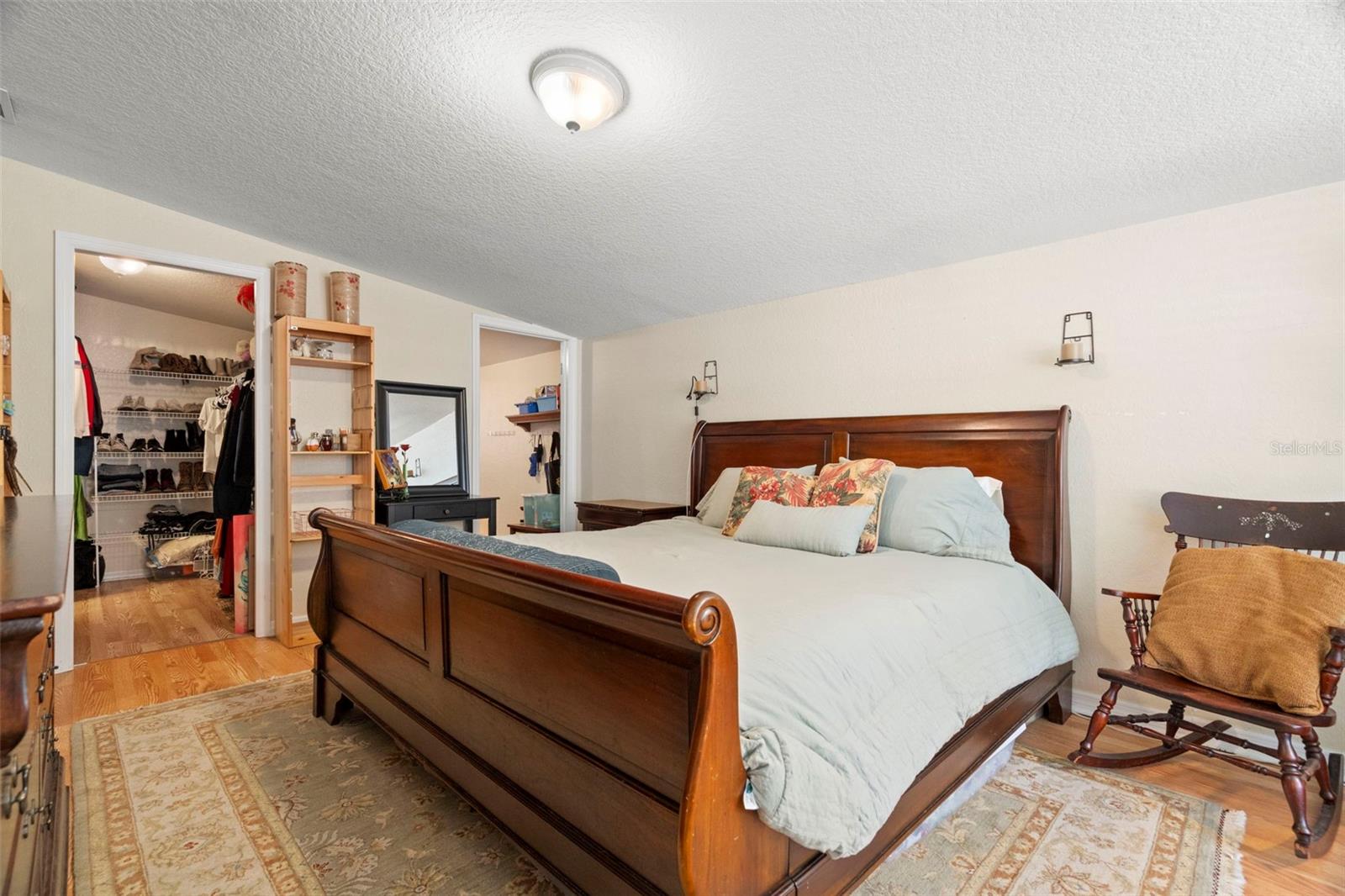 TROPICAL TERRACE - Residential