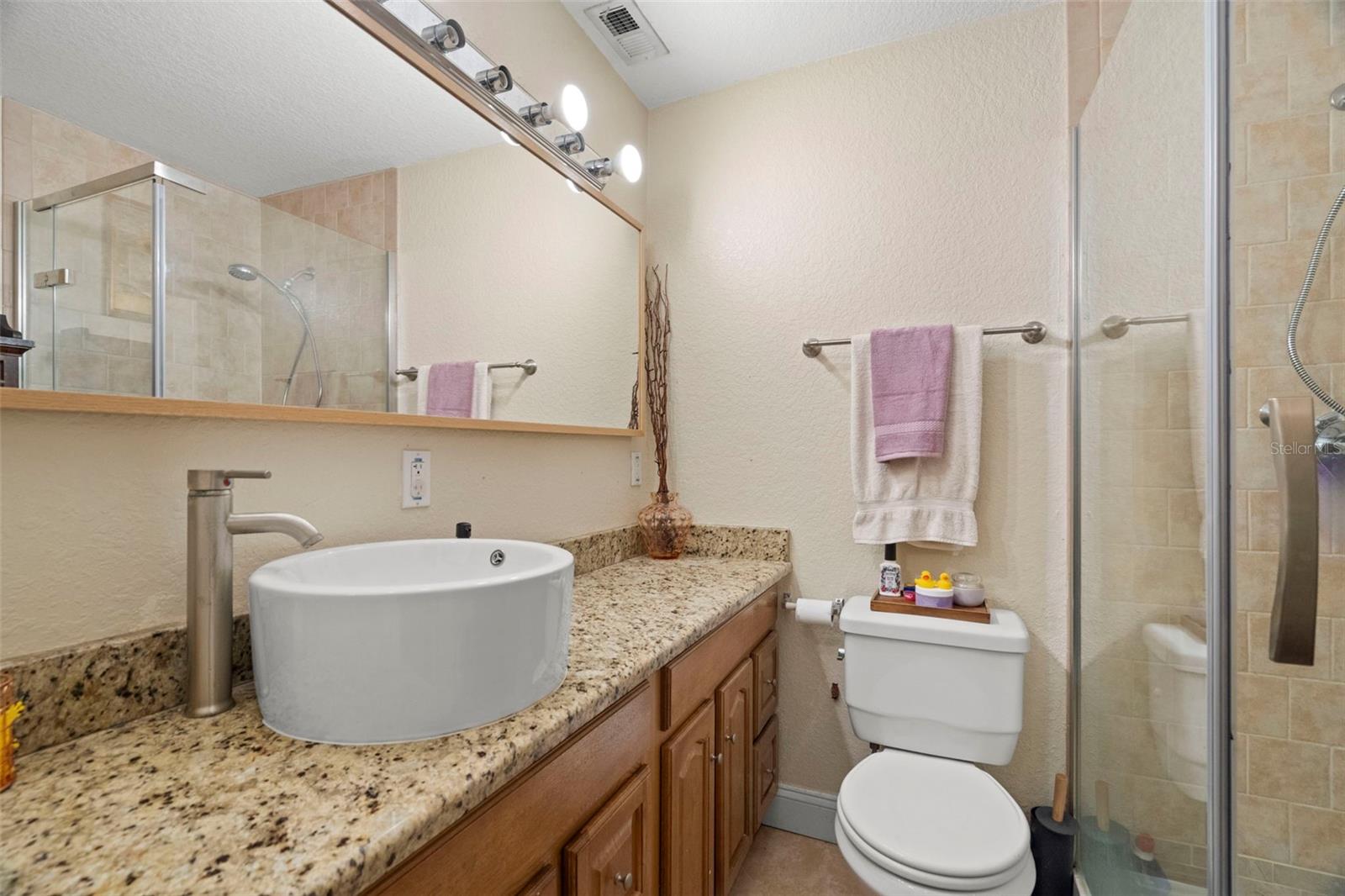 TROPICAL TERRACE - Residential