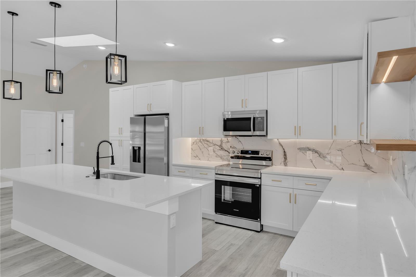 DELTONA LAKES UNIT 43 - Residential