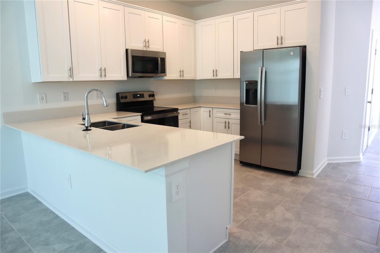 LAKE WILSON RESERVE 22 TH - Residential Lease