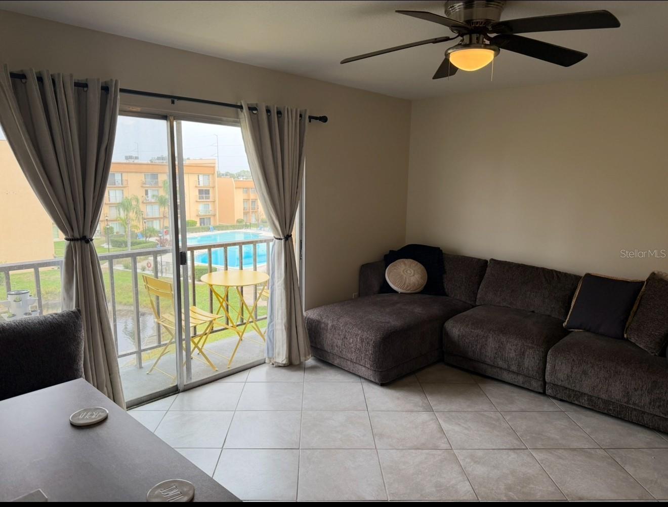 THE TAMPA RACQUET CLUB A CONDO - Residential Lease