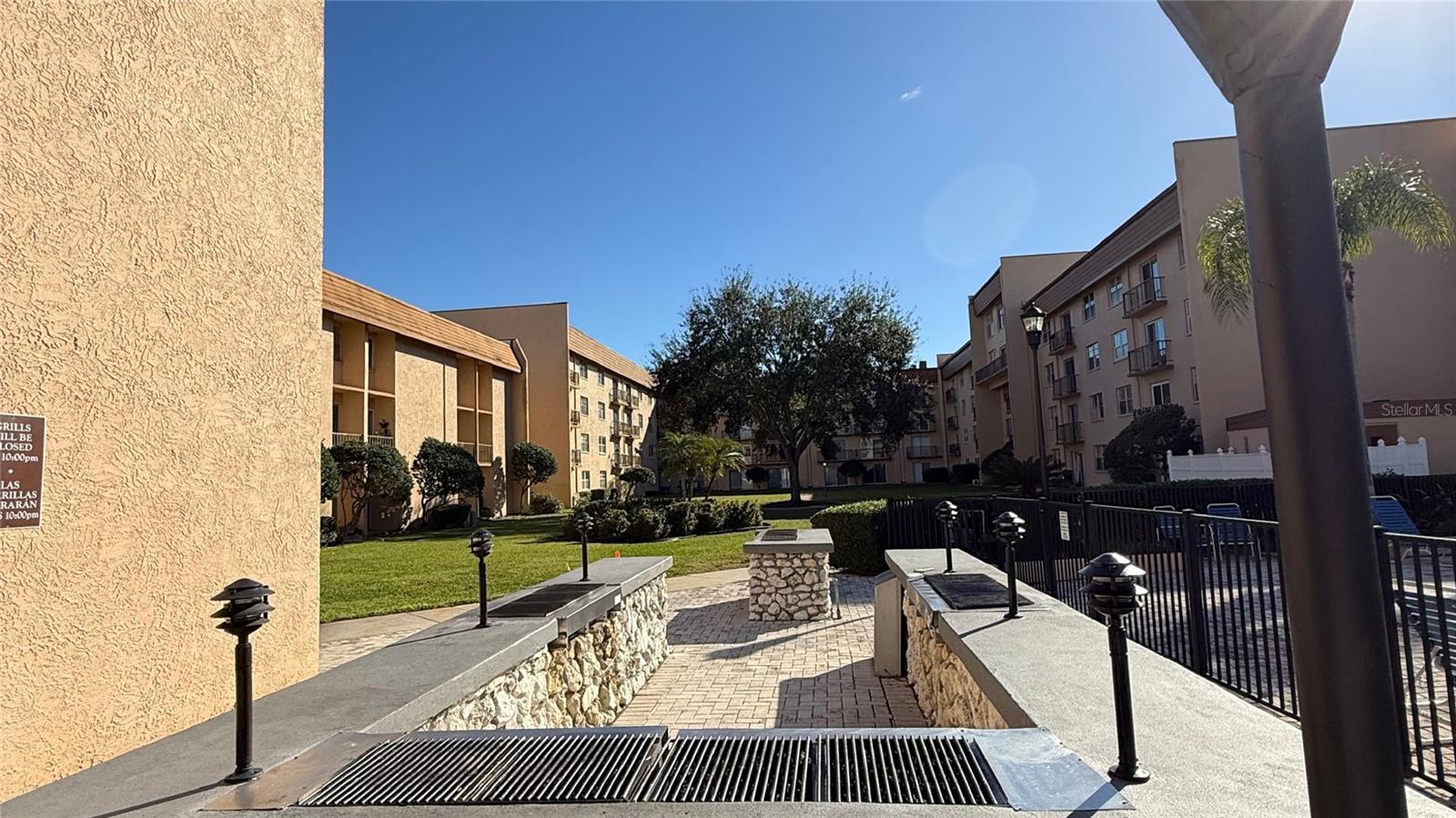 THE TAMPA RACQUET CLUB A CONDO - Residential Lease